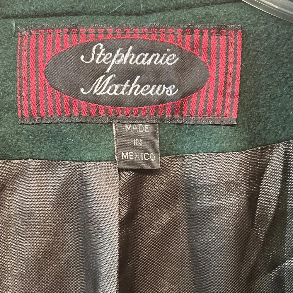 Chic Forest Green Double-Breasted Trench Coat - Picture 2 of 6